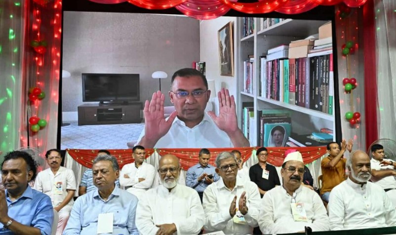 নির্বাচন বানচালে ষড়যন্ত্র হচ্ছে : তারেক, নির্বাচন নিয়ে দ্বিধা নেই জানালেন প্রধান উপদেষ্টা