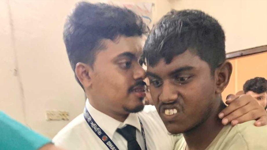 বাকপ্রতিবন্ধী সাইদ অবশেষে কারামুক্ত, মায়ের সান্নিধ্যে কান্না