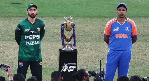 এশিয়া কাপ ফাইনাল : ভারত কেন ট্রফি নিল না 