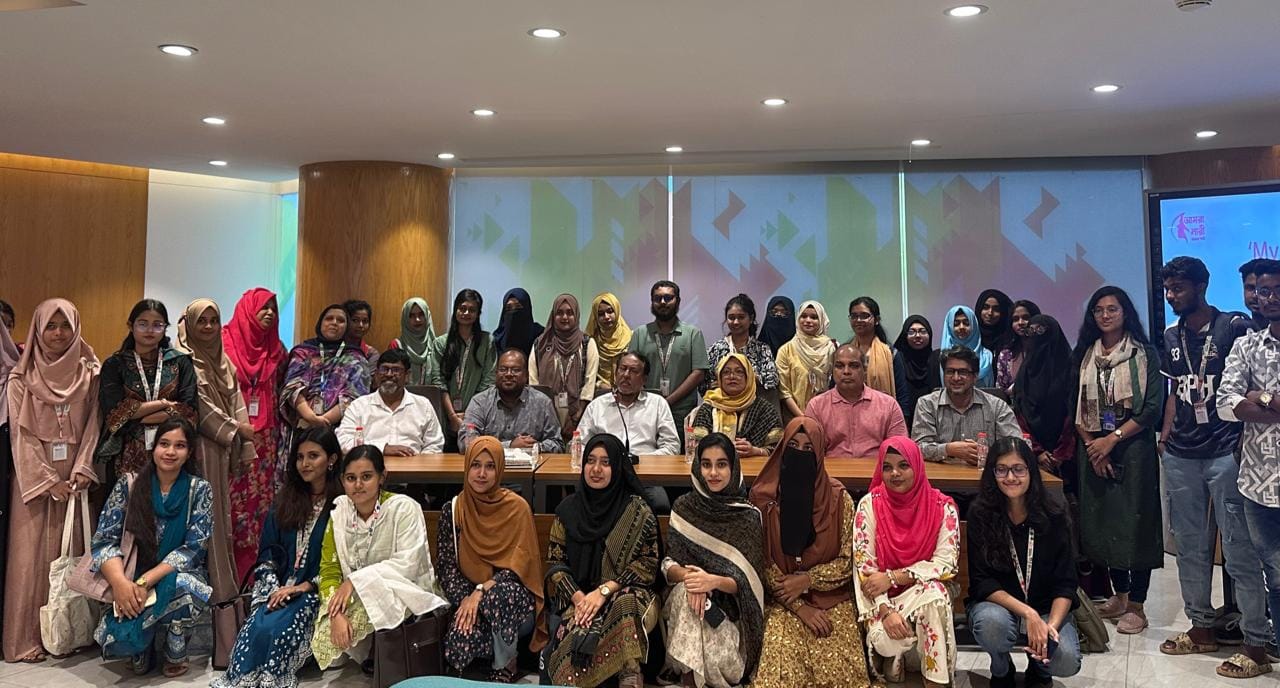 ড্যাফোডিল ইউনিভার্সিটি ও আমরা নারী’র স্তন ক্যান্সার সচেতনতা সেমিনার