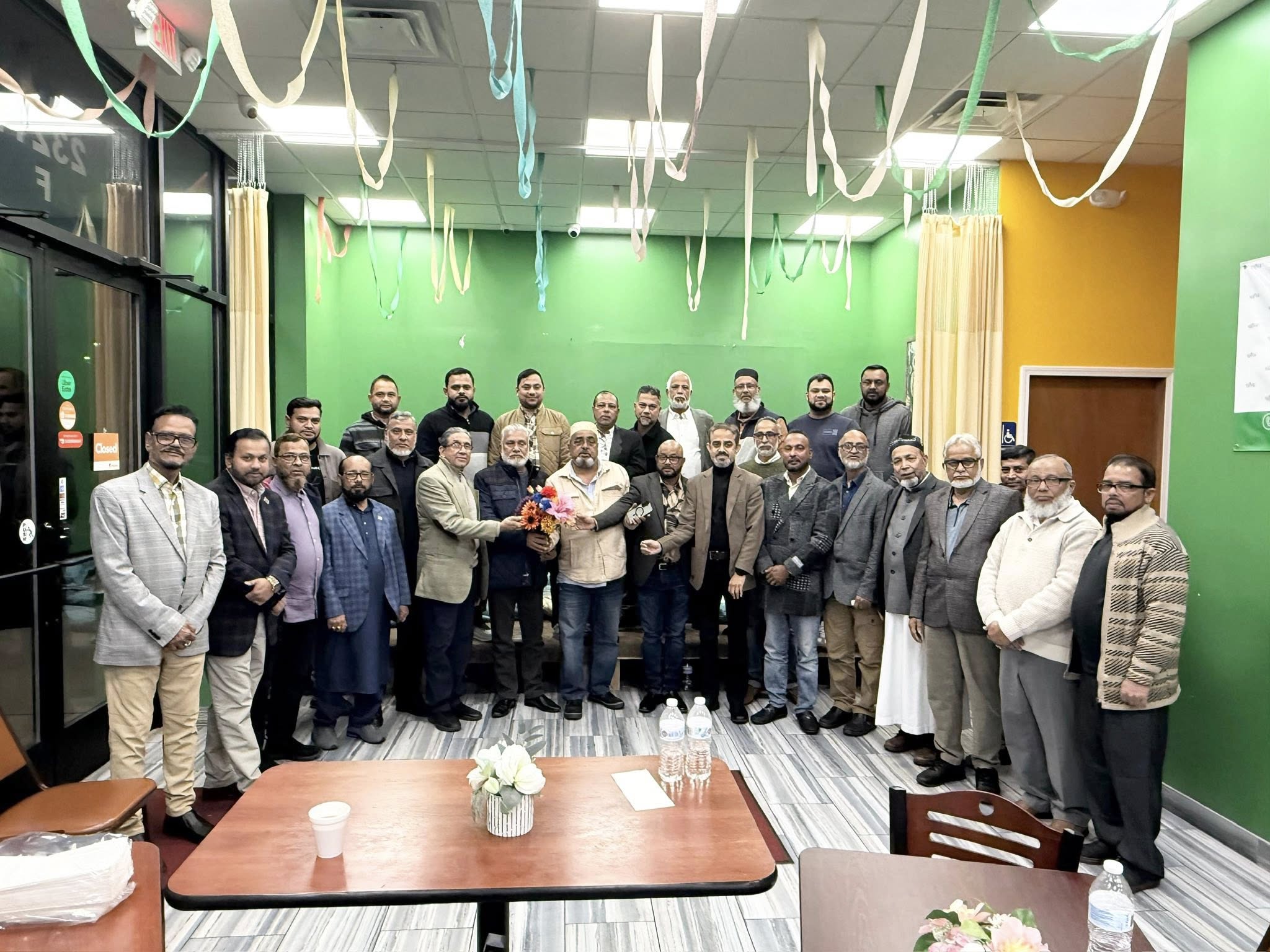 চারখাই ইউনিয়নের সাবেক চেয়ারম্যান  মাহমুদ আলীর সাথে  মিশিগানে মতবিনিময়