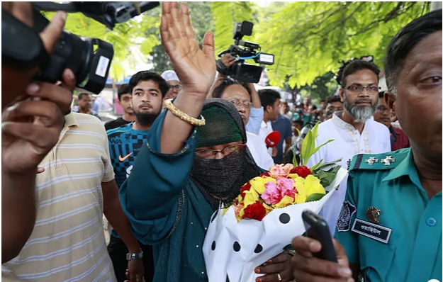 ধানমন্ডি ৩২–এ আটক ব্যক্তিদের কারও আ.লীগের সংশ্লিষ্টতা মেলেনি