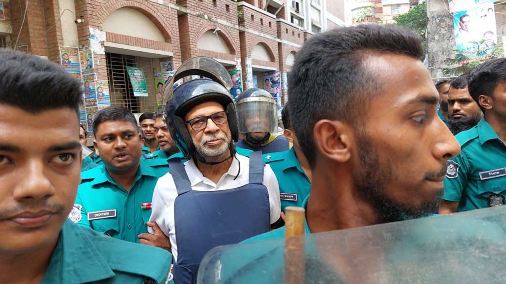 যে আদালতের জামিন দেওয়ার ক্ষমতা নেই, তার কাছে কেন জামিন চাইব? প্রশ্ন লতিফ সিদ্দিকীর