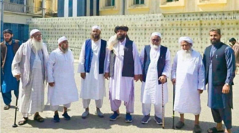 আলোচনায় হেফাজতের মামুনুল হকের আফগানিস্তান সফর