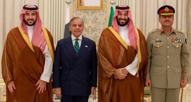 পাকিস্তান-সৌদি আরব প্রতিরক্ষা চুক্তি : পারমাণবিক সুরক্ষা পাবে সৌদি?