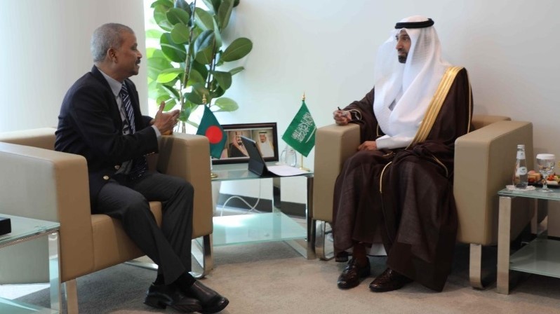 সৌদি আরবের সঙ্গে জনশক্তি রপ্তানি চুক্তি করল বাংলাদেশ