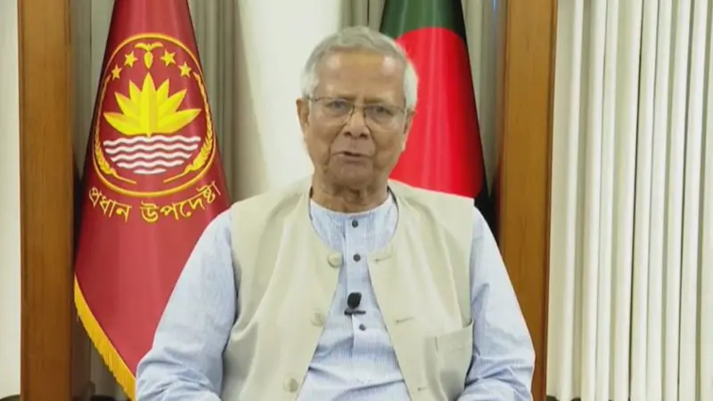 'অপপ্রচার ও গুজবে' কান না দেওয়া ও হঠকারীমূলক সিদ্ধান্ত না নেওয়ার আহ্বান প্রধান উপদেষ্টার