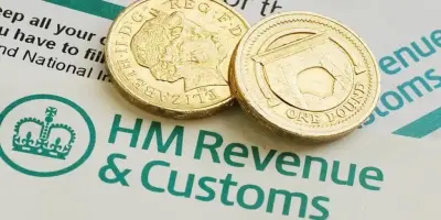HMRC থেকে জরুরি সতর্কবার্তা: চাইল্ড বেনিফিট বন্ধ হয়ে যেতে পারে, ৩১ আগস্টের মধ্যে জানাতে হবে সিদ্ধান্ত